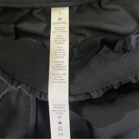 Lululemon Stretch High Rise 7/8 Pants - Camo Size 2 - Picture 3 of 9